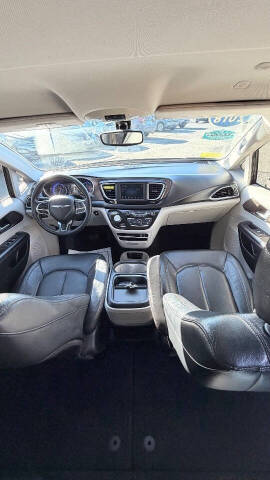 2018 Chrysler Pacifica Touring L