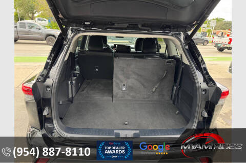 2023 Toyota Highlander Hybrid XLE