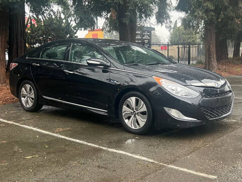 2013 Hyundai Sonata Hybrid for sale at CARFORNIA SOLUTIONS in Hayward CA
