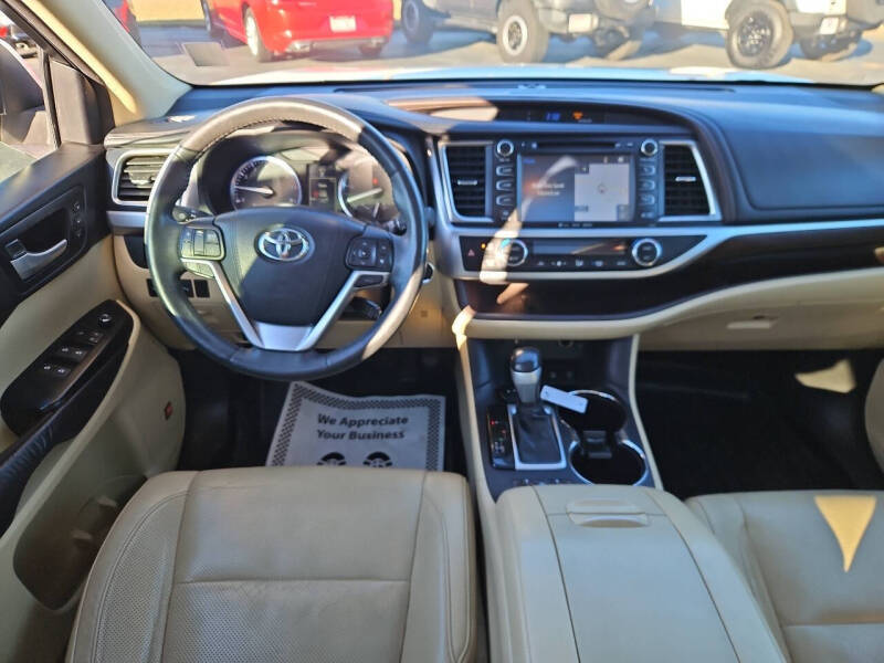 2016 Toyota Highlander Limited