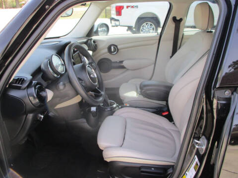 2017 MINI Hardtop 4 Door Cooper