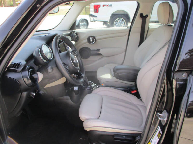 2017 MINI Hardtop 4 Door Cooper