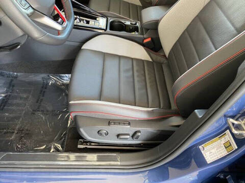 2025 Volkswagen Golf GTI SE