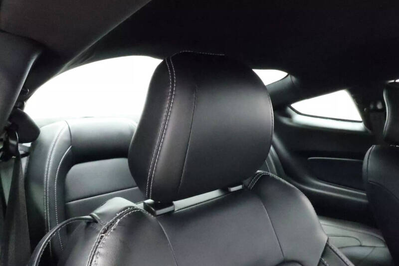 2022 Ford Mustang Mach 1