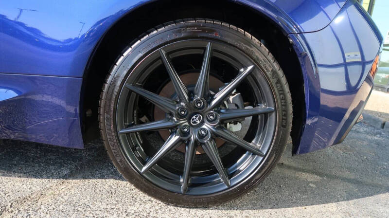 2024 Toyota GR86 Premium