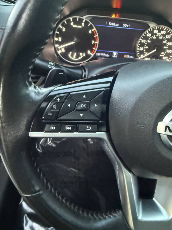 2020 Nissan Altima 2.0 SR