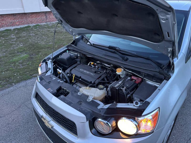 2012 Chevrolet Sonic LS