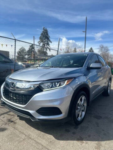 2021 Honda HR-V for sale at Queen Auto Sales in Denver CO