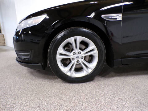 2018 Ford Taurus SEL