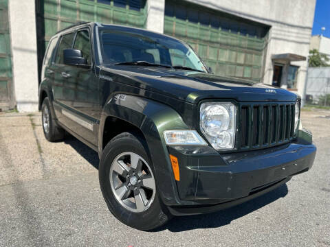 2011 Jeep Liberty for sale at Illinois Auto Sales in Paterson NJ