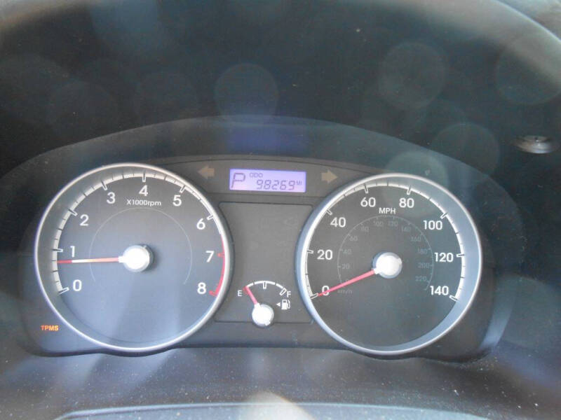 2010 Hyundai Accent Blue