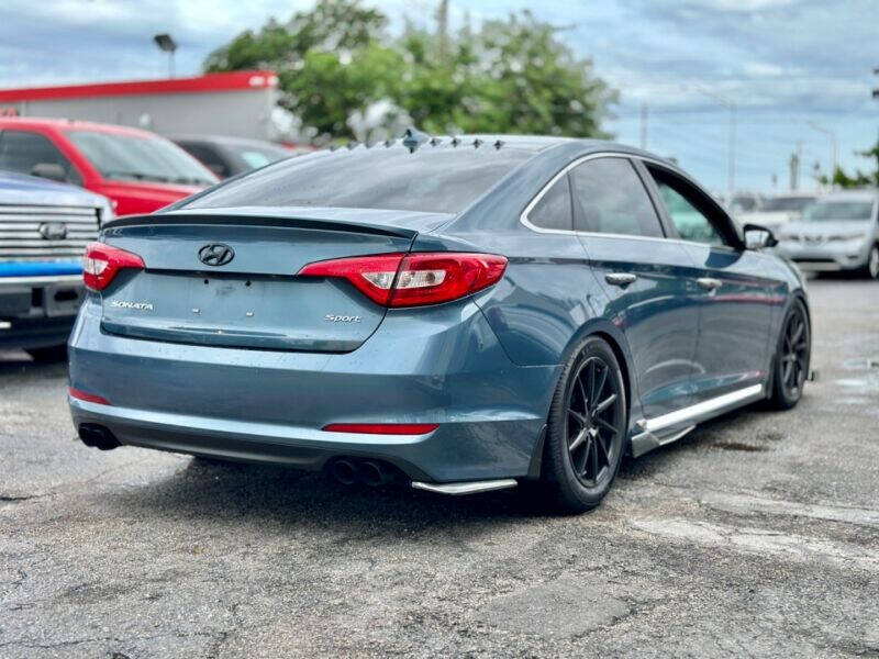 2017 Hyundai Sonata Sedan - $18,995