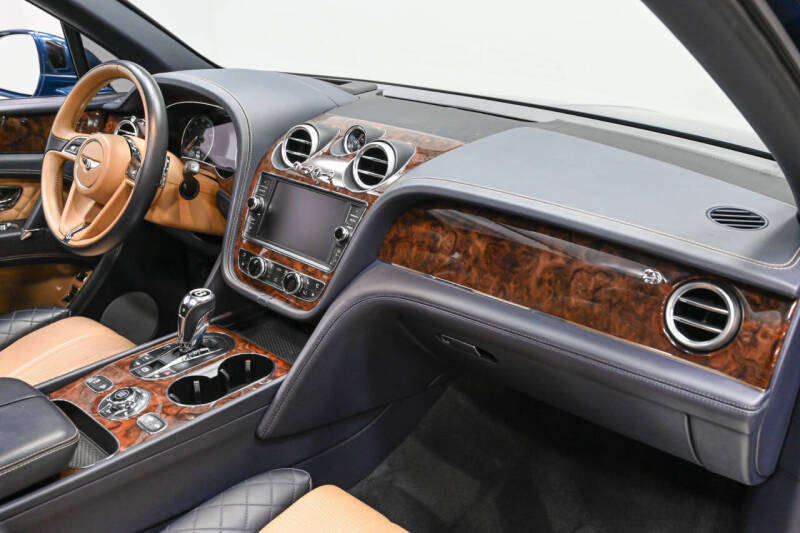 2018 Bentley Bentayga W12 Signature Edition