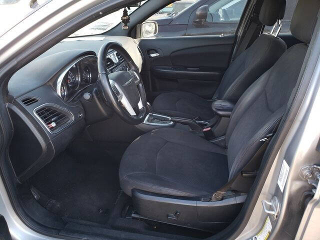 2013 Chrysler 200 Touring