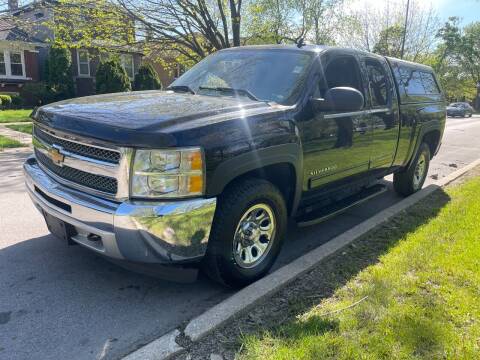 2013 Chevrolet Silverado 1500 for sale at Apollo Motors INC in Chicago IL