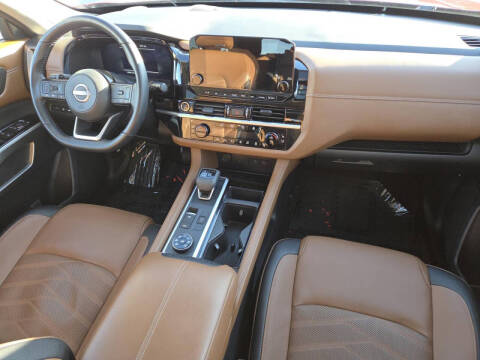 2024 Nissan Pathfinder Platinum