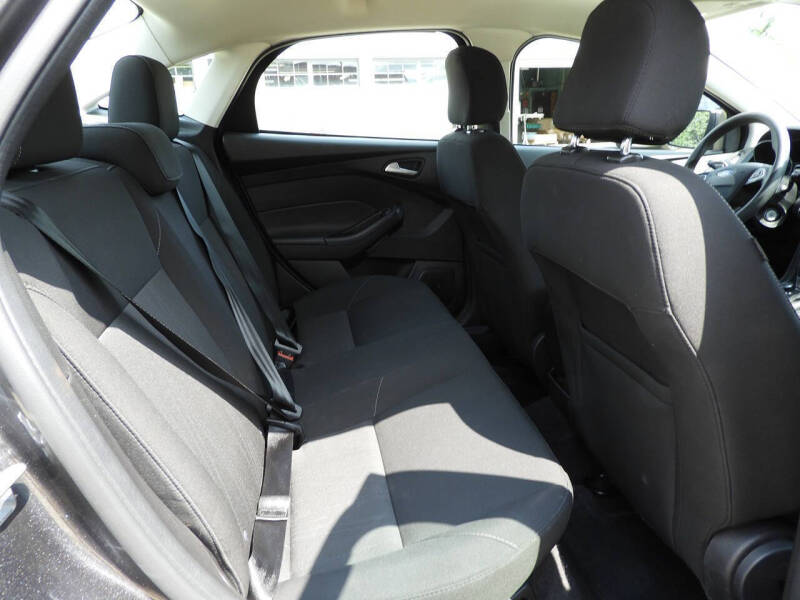 2017 Ford Focus SE
