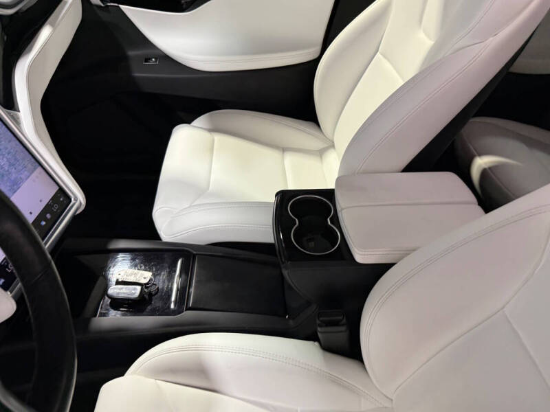 2018 Tesla Model X 75D
