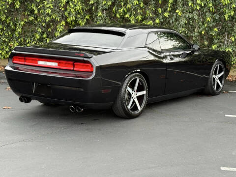 2010 Dodge Challenger SE