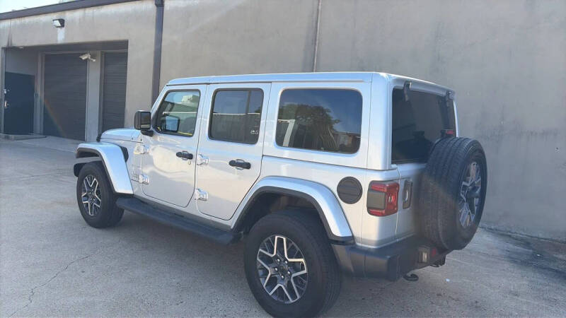 2024 Jeep Wrangler Sahara