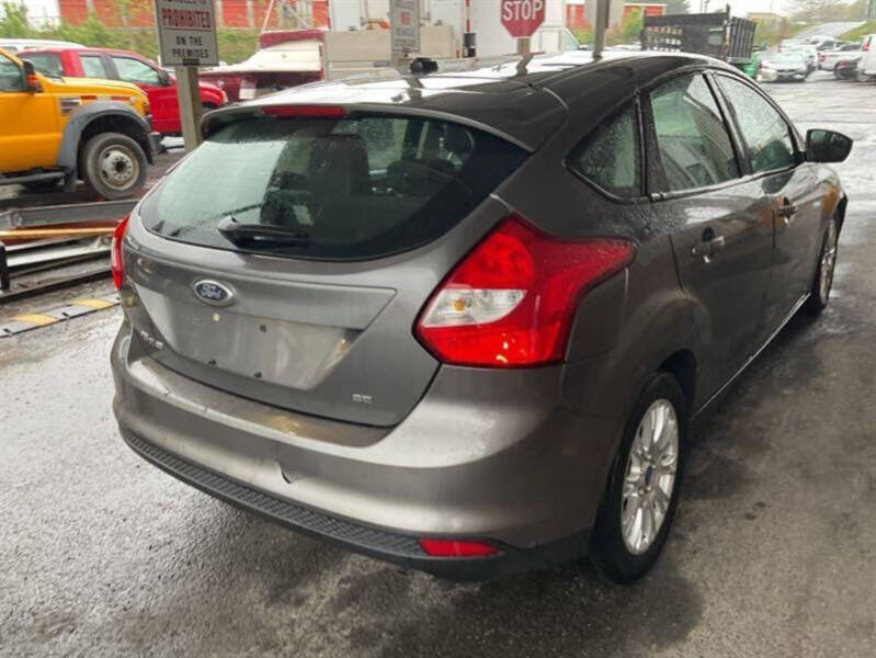 2012 Ford Focus SE
