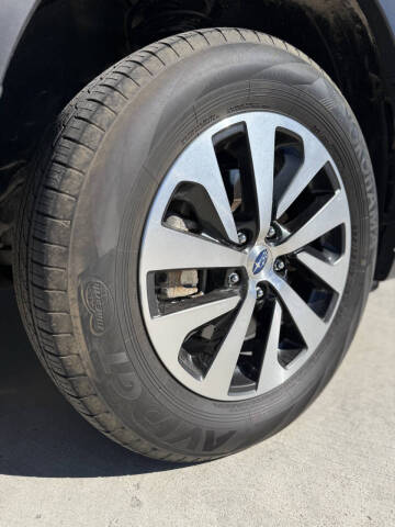 2024 Subaru Outback Premium