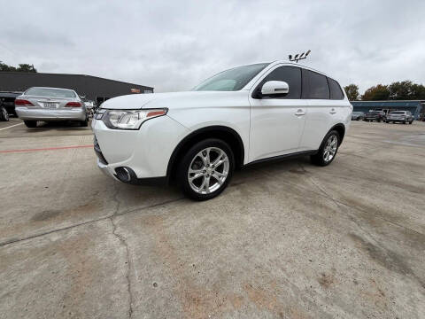 2015 Mitsubishi Outlander SE
