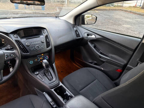 2017 Ford Focus SE