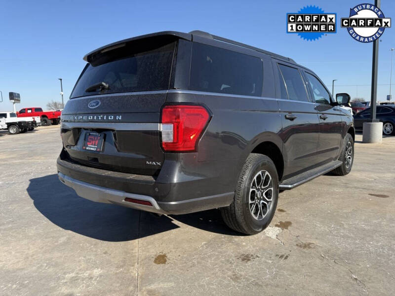 2022 Ford Expedition XLT photo 8