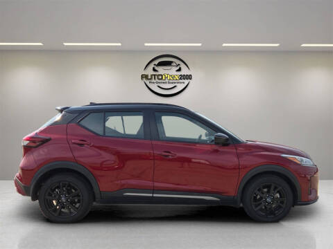 2023 Nissan Kicks SR