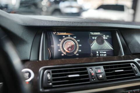 2015 BMW 5 Series 528i