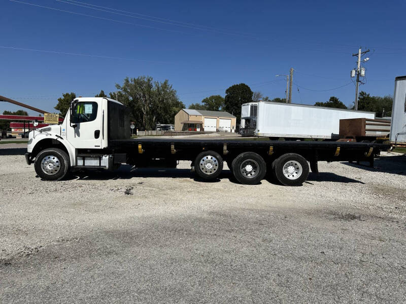 2012 Freightliner M2 106