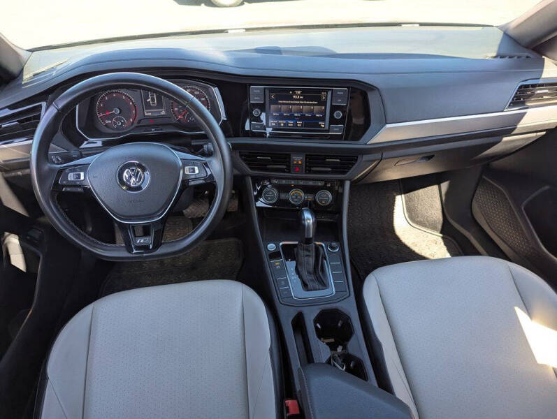 2020 Volkswagen Jetta R-Line