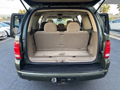 2004 Ford Explorer XLT