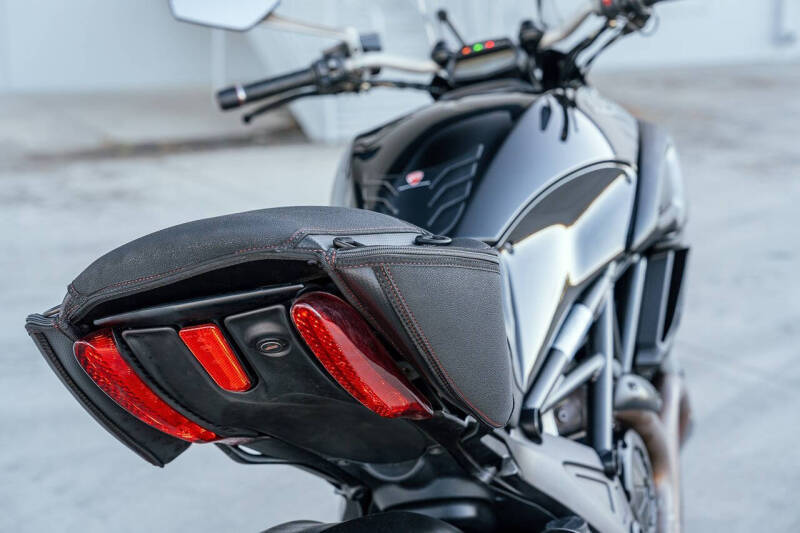 2011 Ducati Diavel