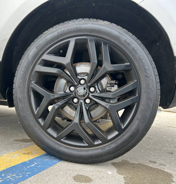 2022 Land Rover Range Rover Evoque P250 SE