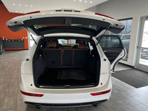 2011 Audi Q5 3.2 quattro Premium Plus