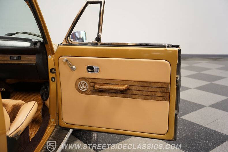 1974 Volkswagen Super Beetle