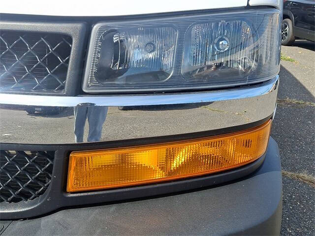 2023 Chevrolet Express 2500