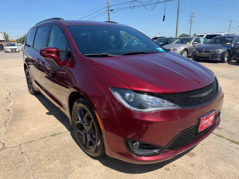 2018 Chrysler Pacifica Touring L Plus