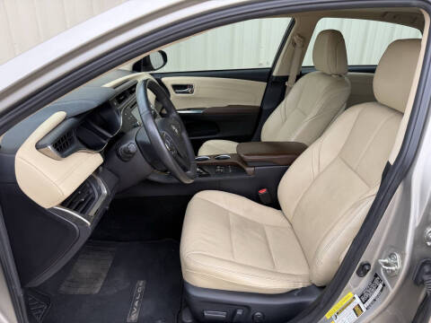 2018 Toyota Avalon Hybrid XLE Premium