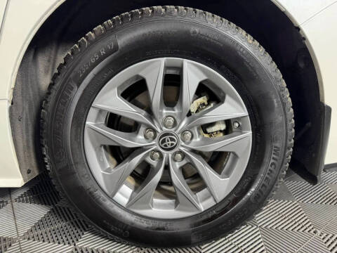 2021 Toyota Sienna XLE 7-Passenger