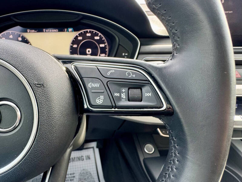 2017 Audi A4 2.0T quattro Premium Plus