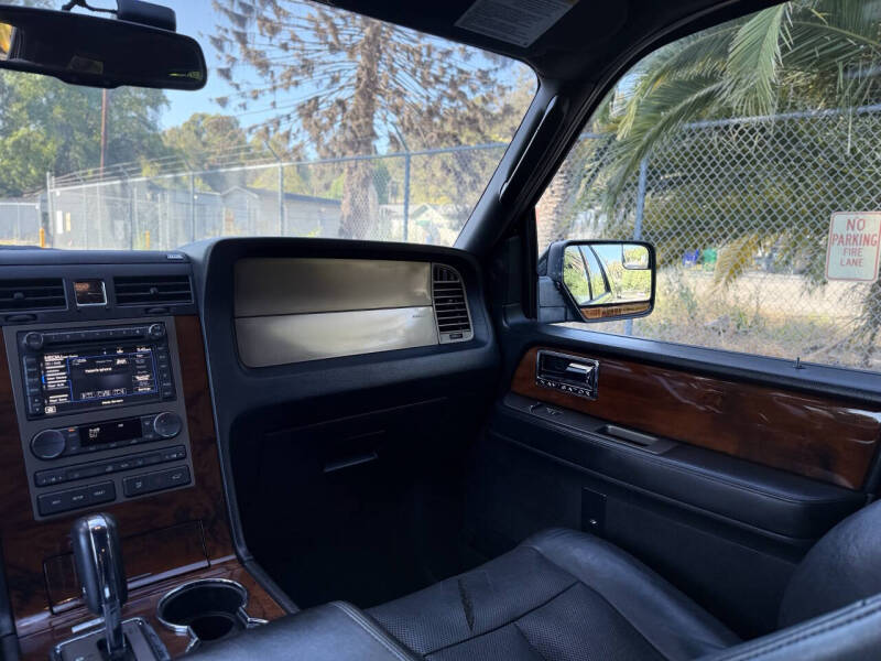 2012 Lincoln Navigator