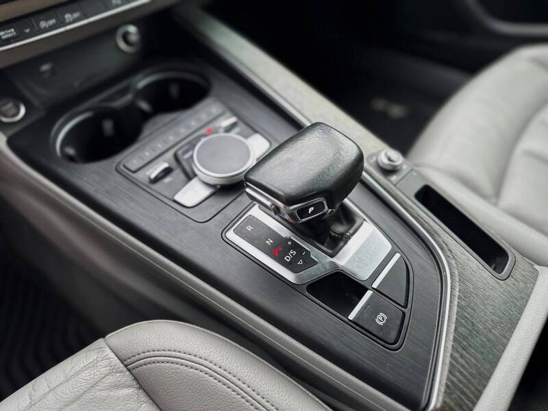 2018 Audi A4 2.0T quattro Premium Plus