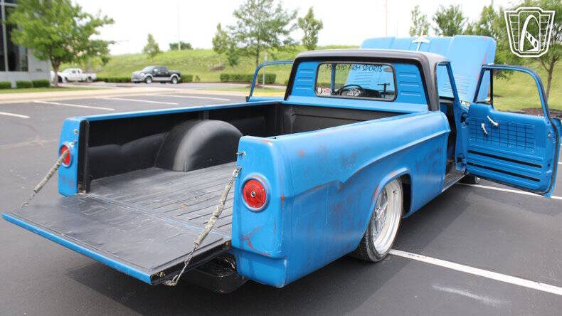 1965 Dodge D100 Pickup