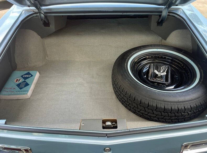 1963 Buick Riviera
