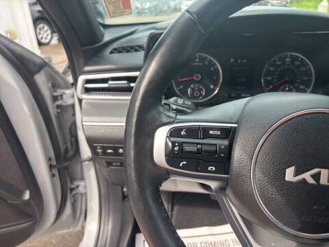 2023 Kia K5