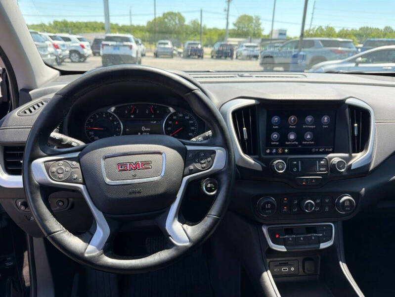 2023 GMC Terrain SLT
