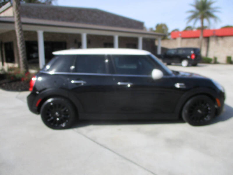 2017 MINI Hardtop 4 Door Cooper